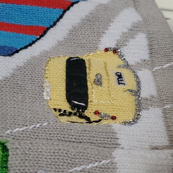 Like new & RARE! Vintage Storybook Knits NY TIMES SQUARE 2pc sweater set - Picture 9 of 15